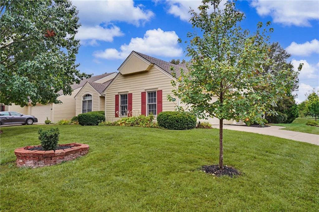 5933 Longleaf Circle Property Photo 3