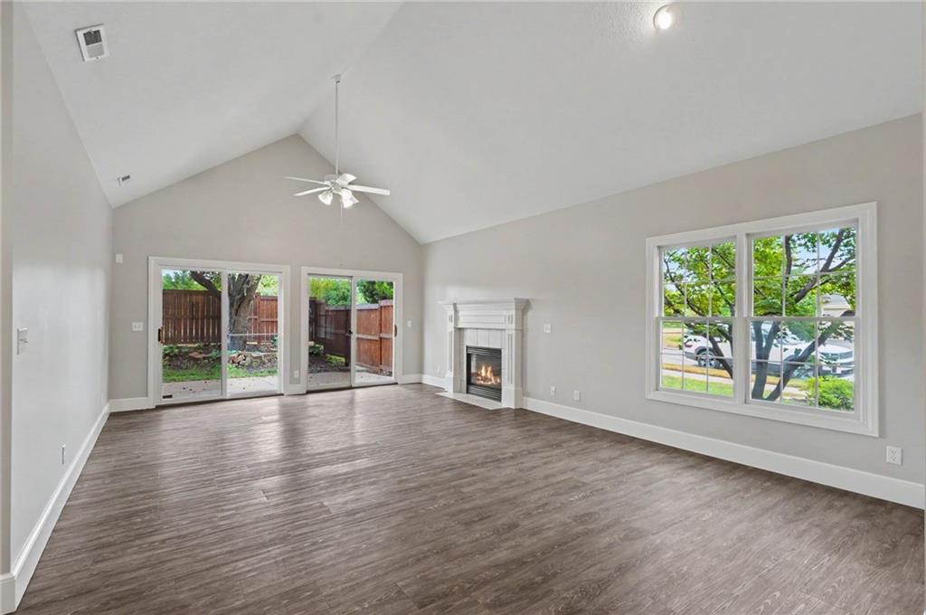 5933 Longleaf Circle Property Photo 9