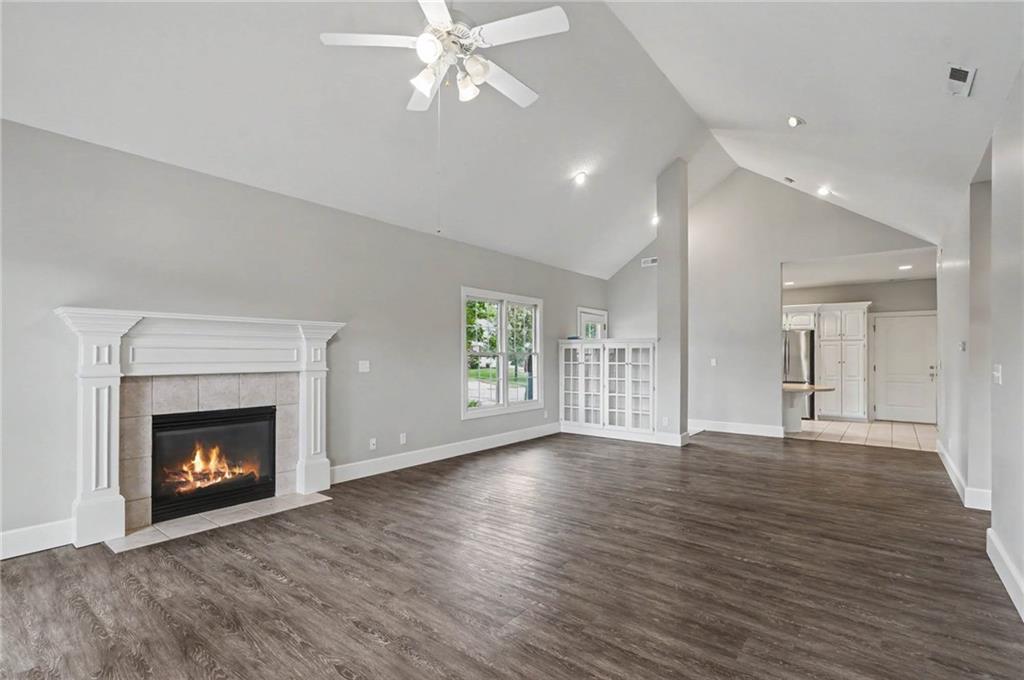 5933 Longleaf Circle Property Photo 10