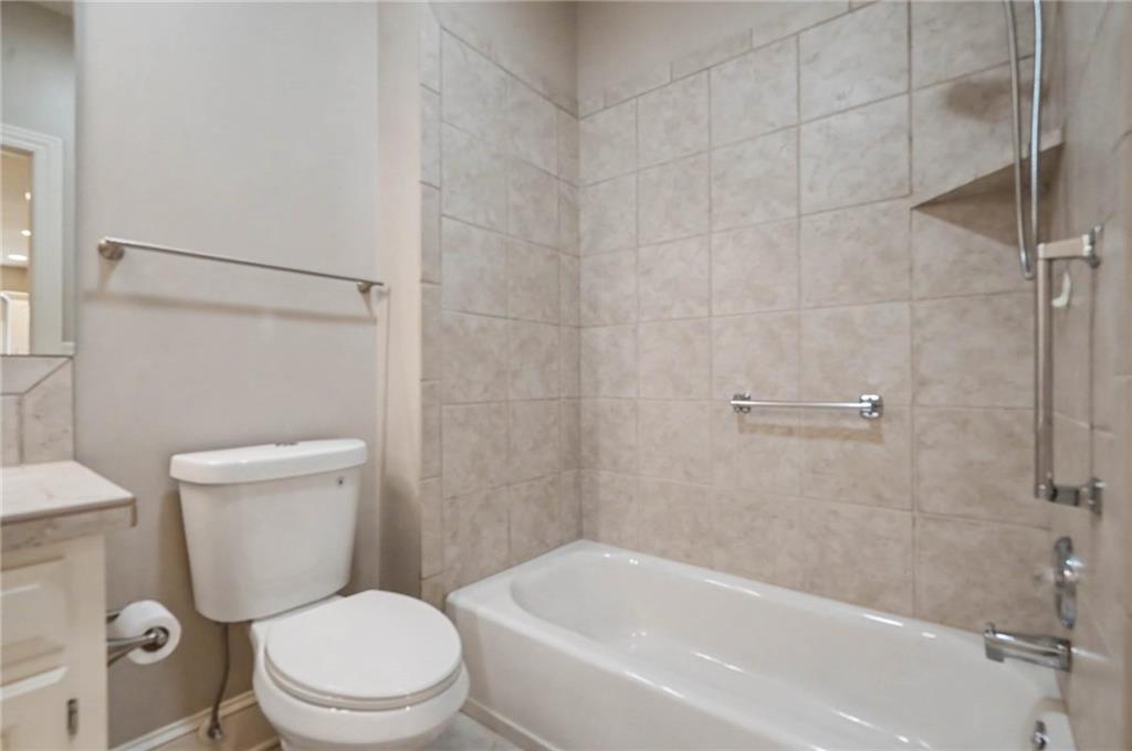 5933 Longleaf Circle Property Photo 19