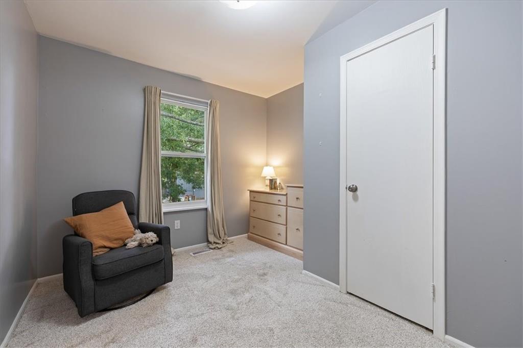 611 E Welston Avenue Property Photo 15