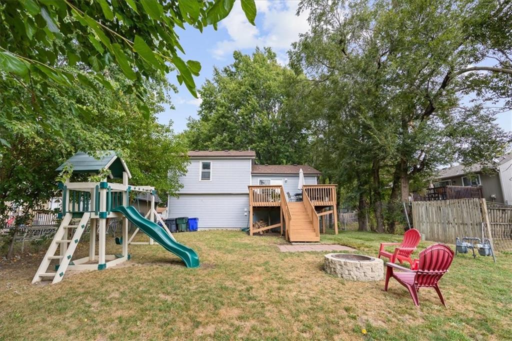 611 E Welston Avenue Property Photo 26