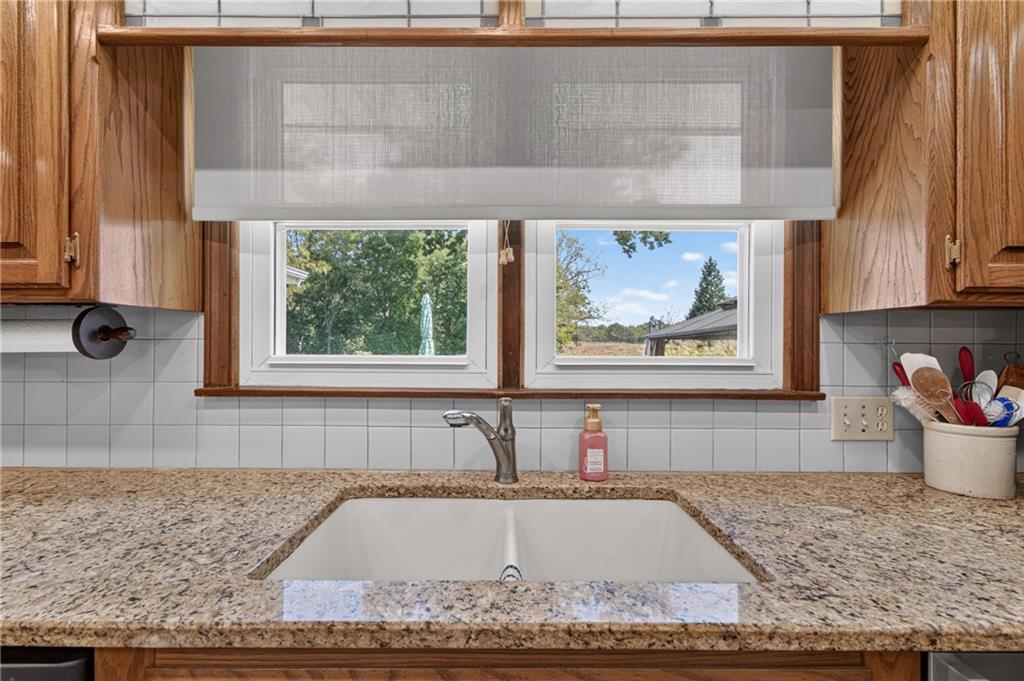 12692 Elm Park Road Property Photo 16