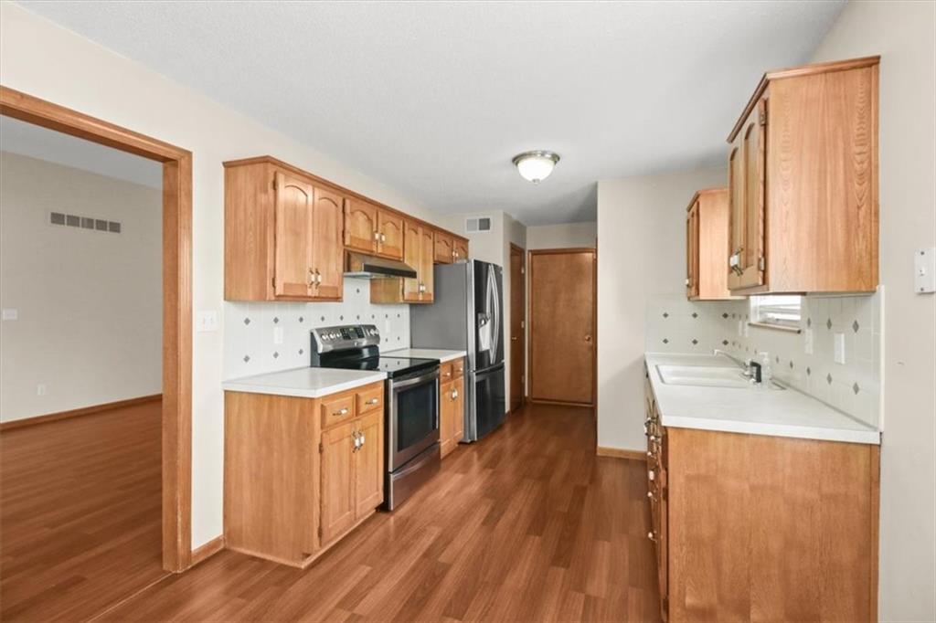 17002 E 45 Street Property Photo 9