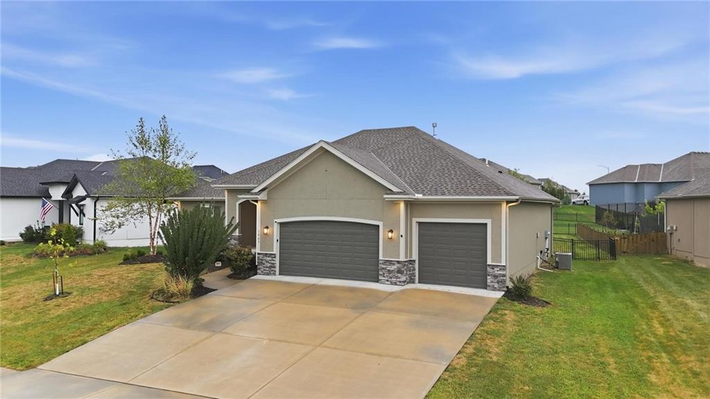 1067 Sw Conch Circle Property Photo 3