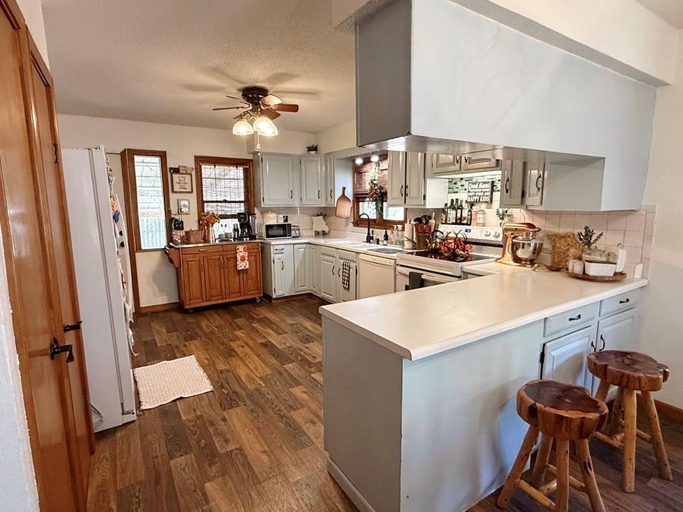 2096 S 2500 Road Property Photo 12