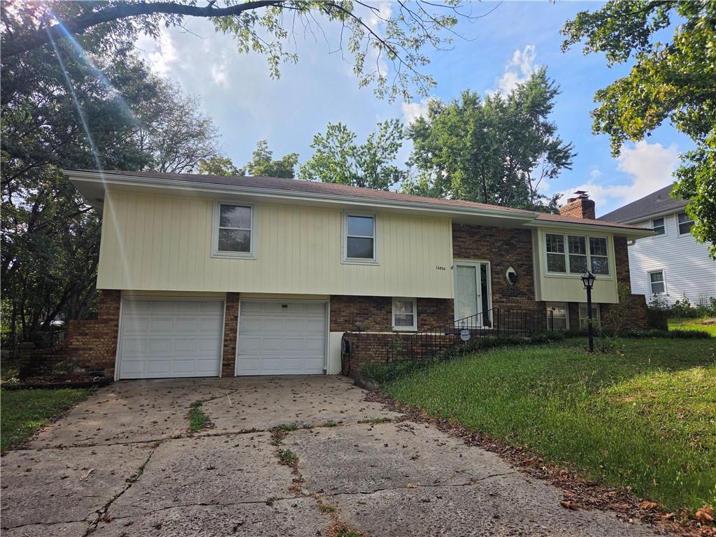 12800 Ewing Avenue Property Photo 1