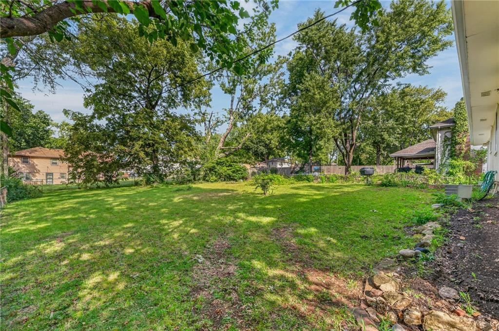 12800 Ewing Avenue Property Photo 6