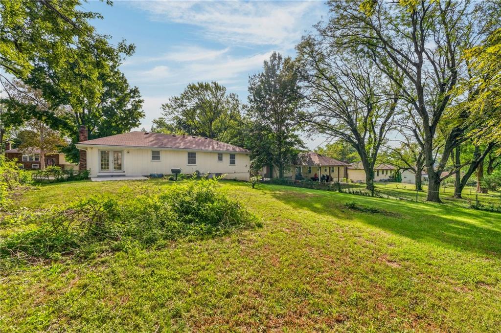 12800 Ewing Avenue Property Photo 9
