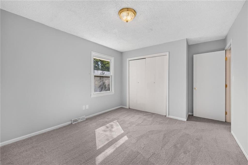 12800 Ewing Avenue Property Photo 23