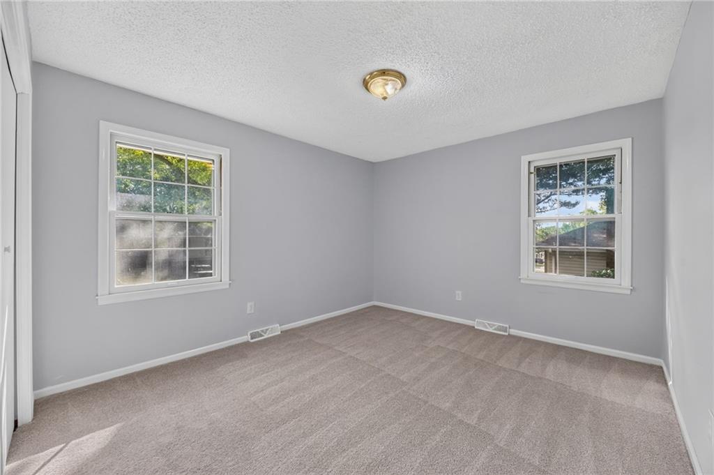 12800 Ewing Avenue Property Photo 25