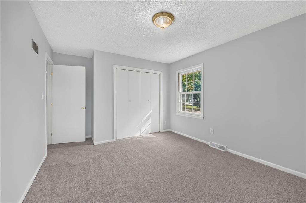 12800 Ewing Avenue Property Photo 26