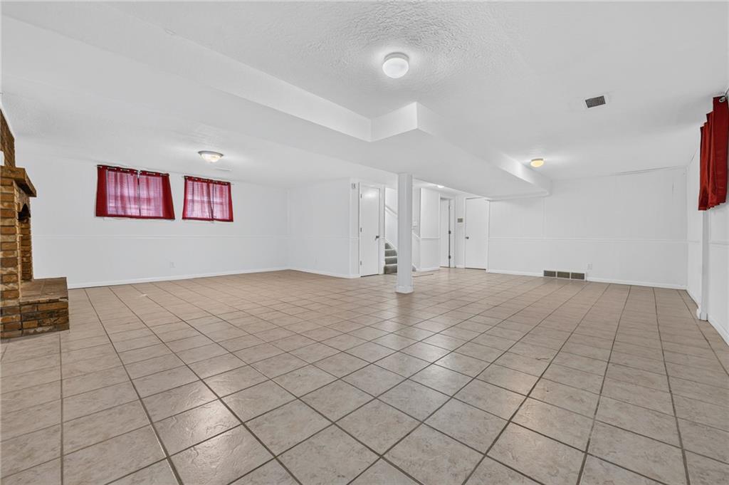 12800 Ewing Avenue Property Photo 32