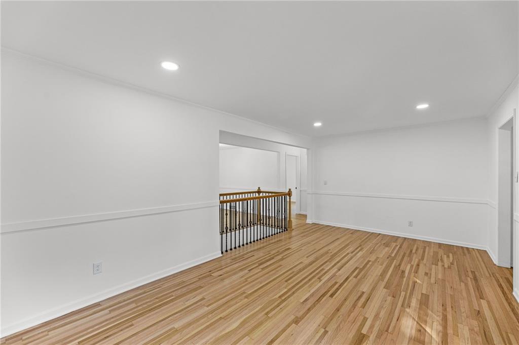 4916 W 57th Terrace Property Photo 5