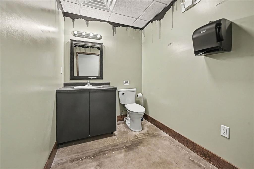 1704 Center Street Property Photo 11