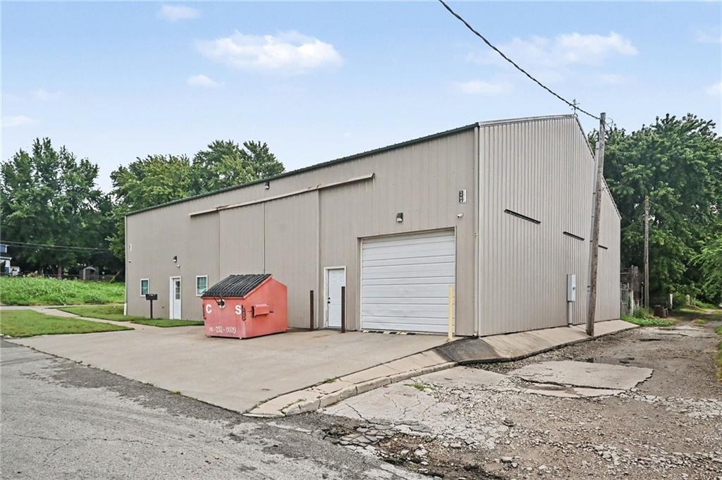 1704 Center Street Property Photo 24