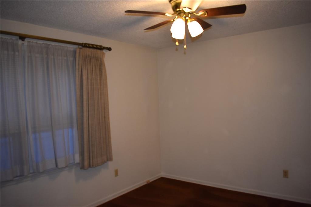 1701 S Walnut Street Property Photo 3
