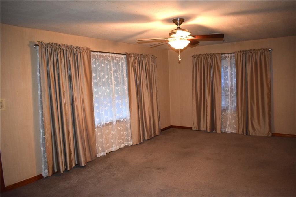1701 S Walnut Street Property Photo 9