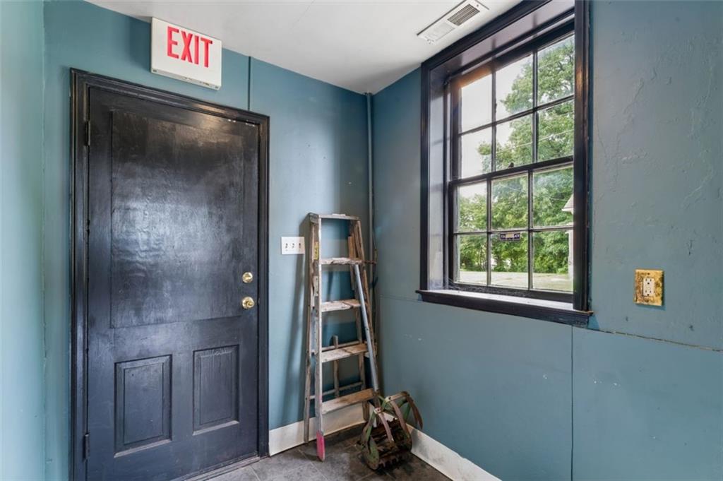 901 Franklin Avenue Property Photo 14