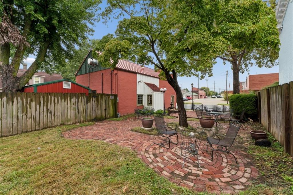 901 Franklin Avenue Property Photo 34
