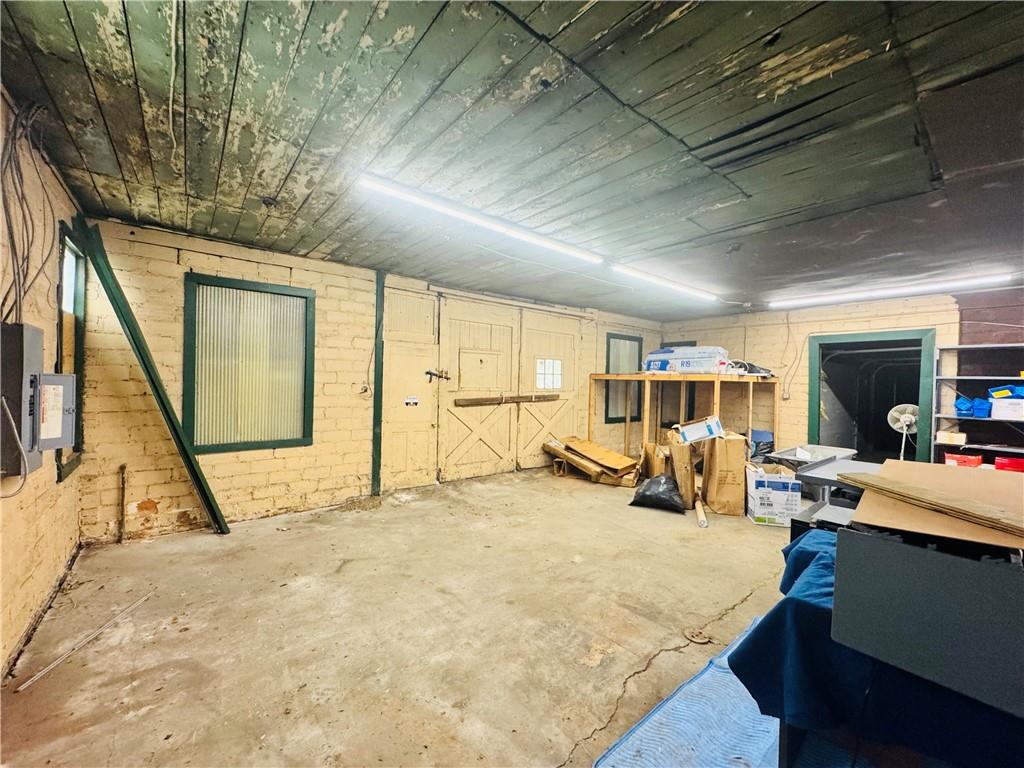 2745 169 Highway Property Photo 20