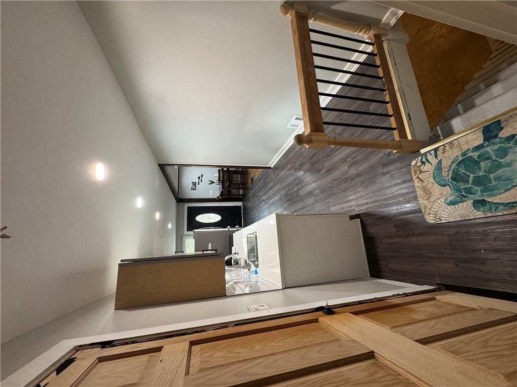 105 City Park Drive Property Photo 12