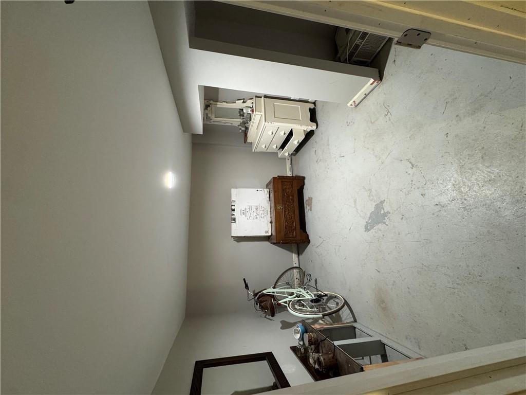 105 City Park Drive Property Photo 16