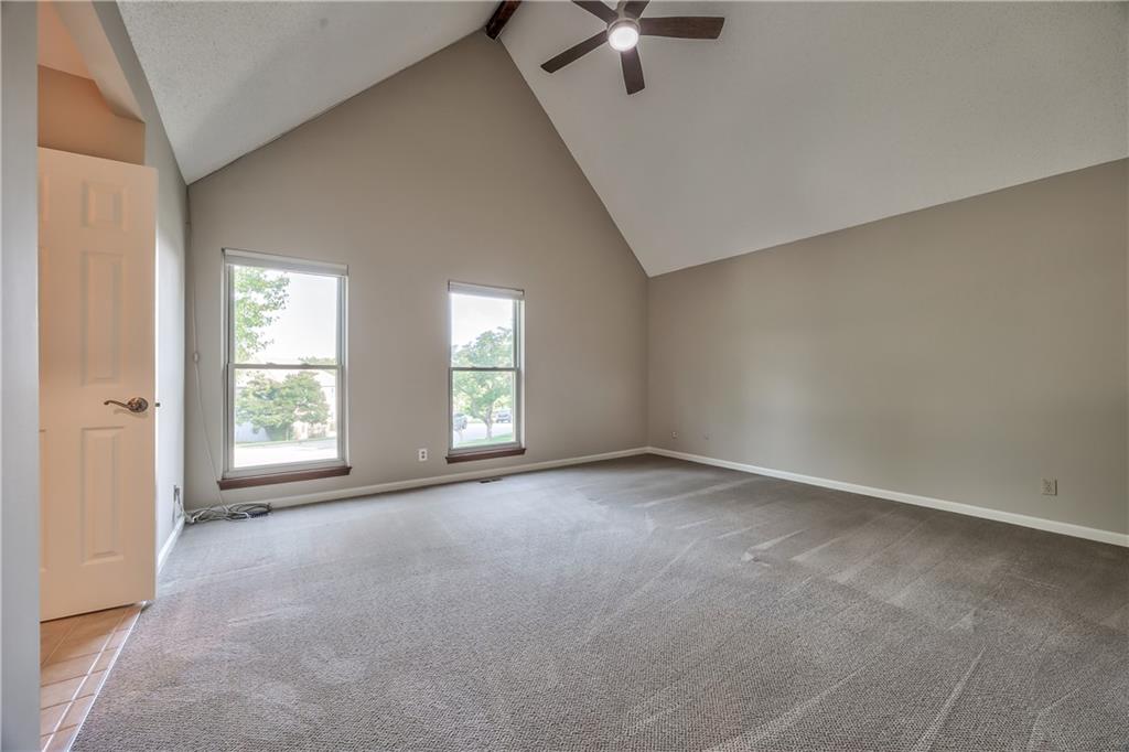 6919 Hallet Drive Property Photo 14