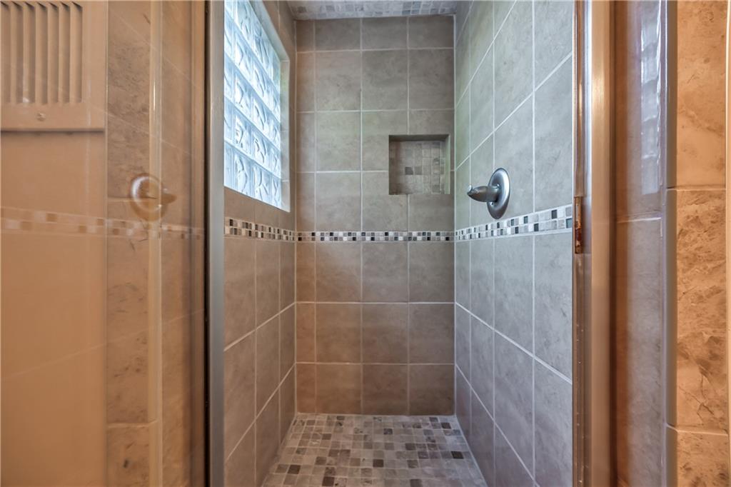 6919 Hallet Drive Property Photo 25