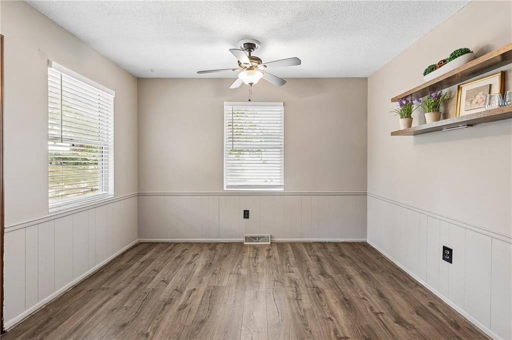 513 S Cardinal Drive Property Photo 14