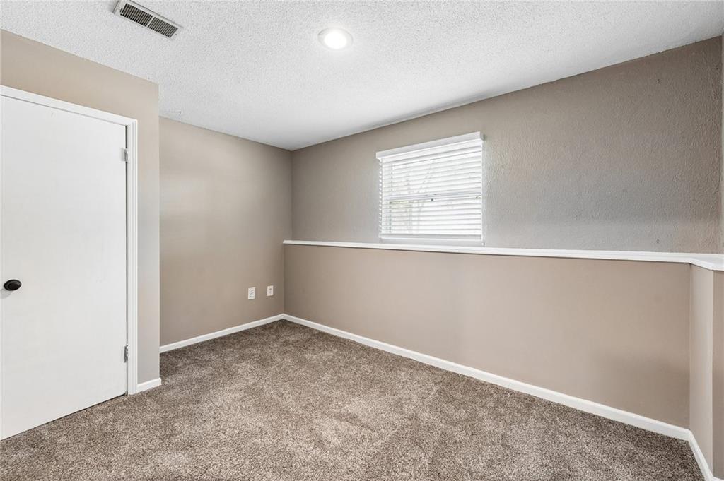513 S Cardinal Drive Property Photo 22