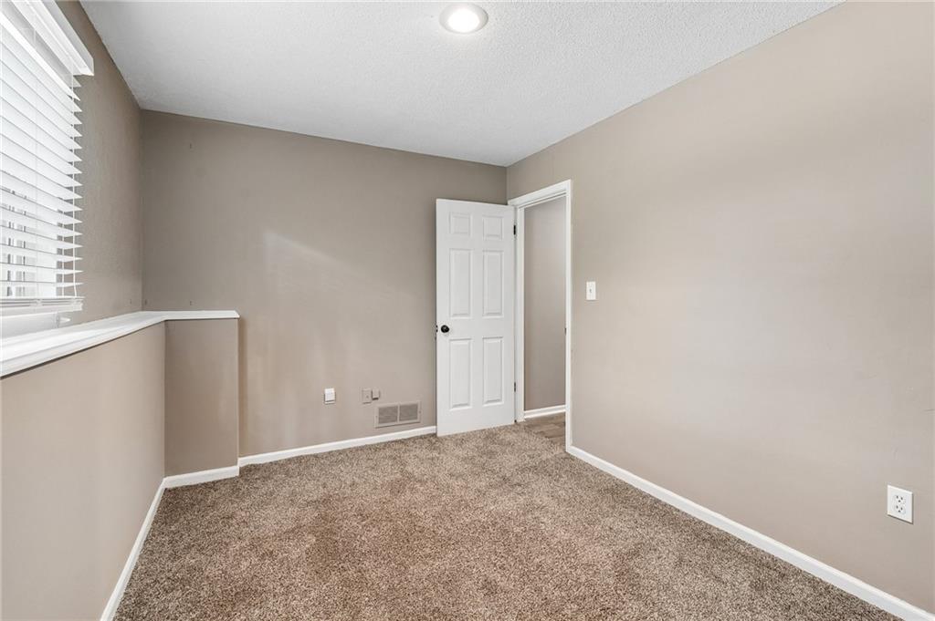 513 S Cardinal Drive Property Photo 23