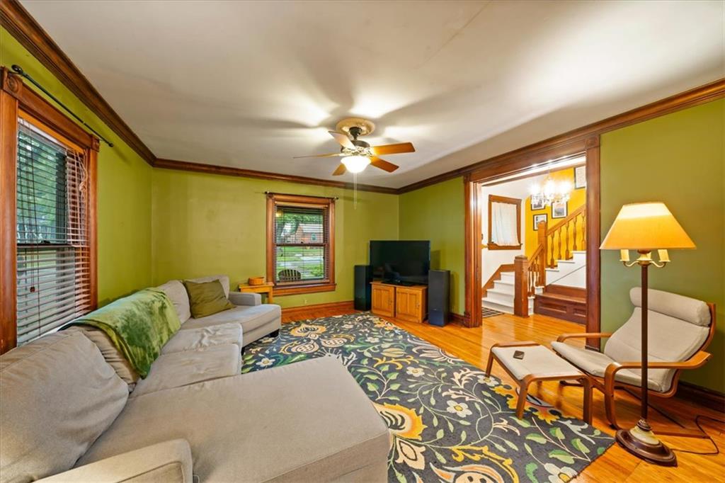 579 E Loula Street Property Photo 5