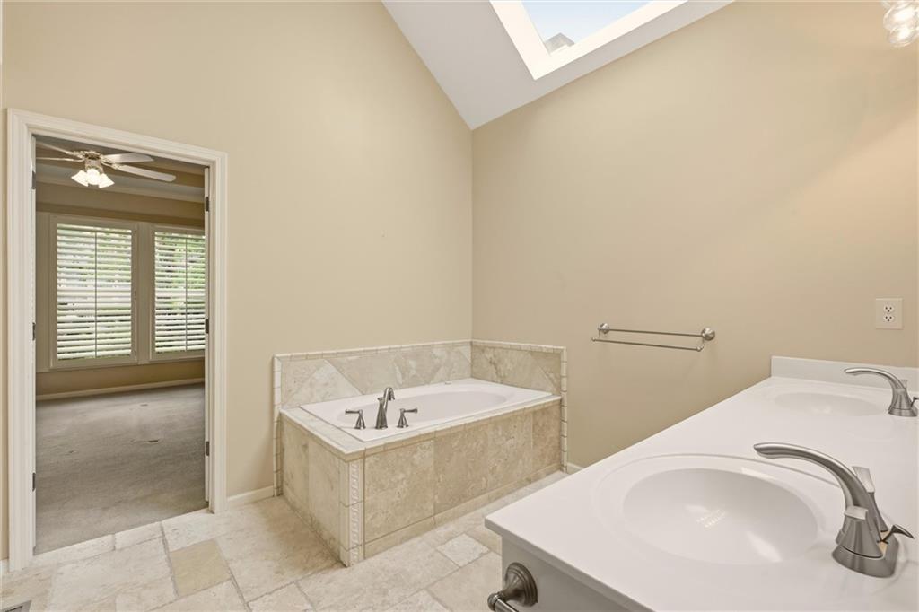 12440 Long Street Property Photo 25