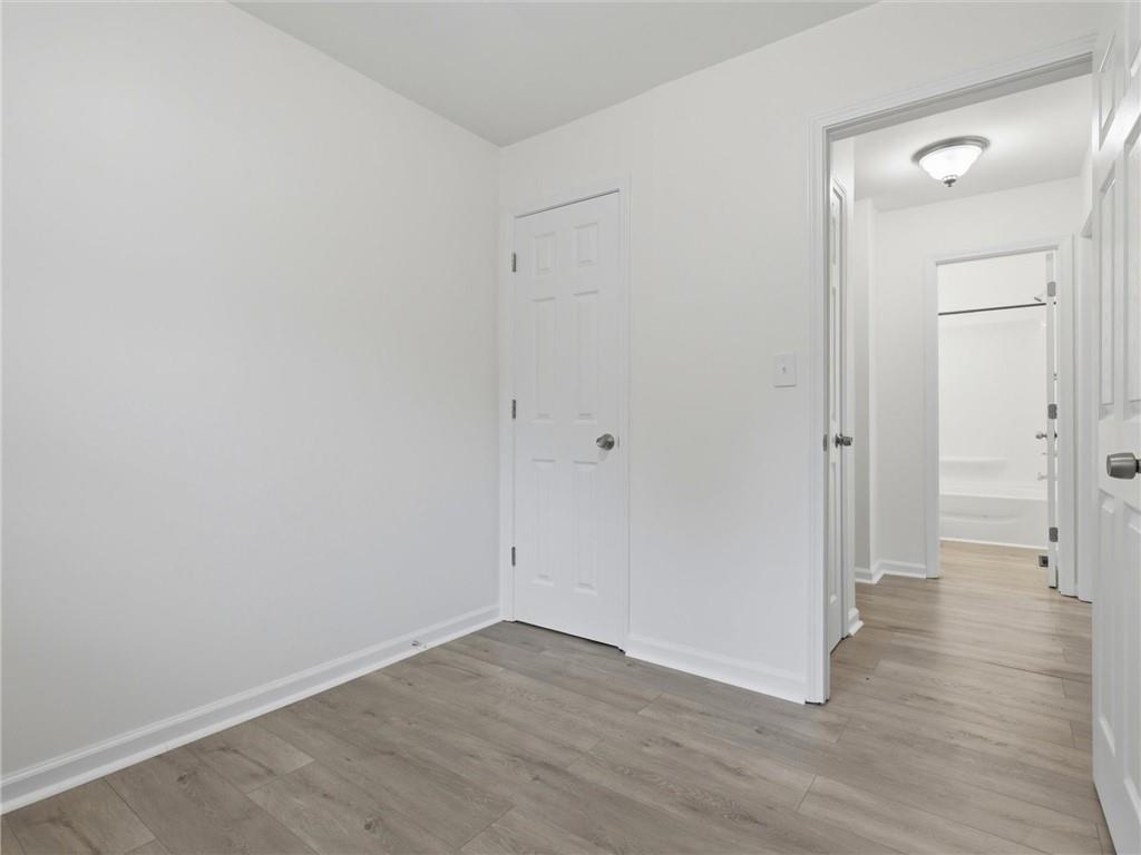 2309 S Crescent Avenue Property Photo 19