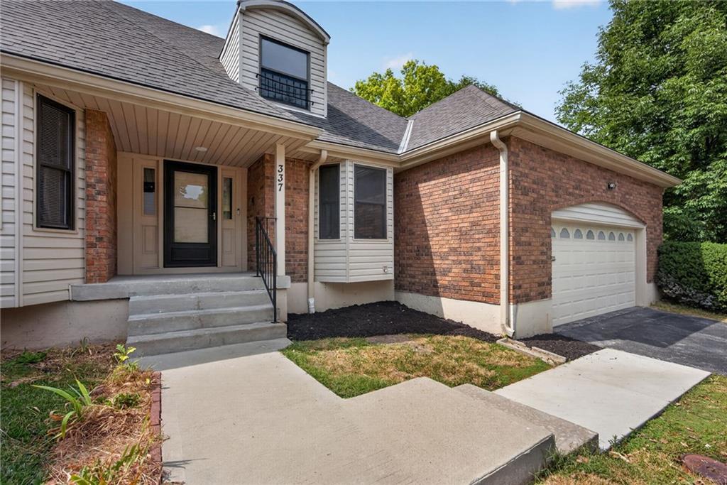 337 E Partridge Avenue Property Photo 2