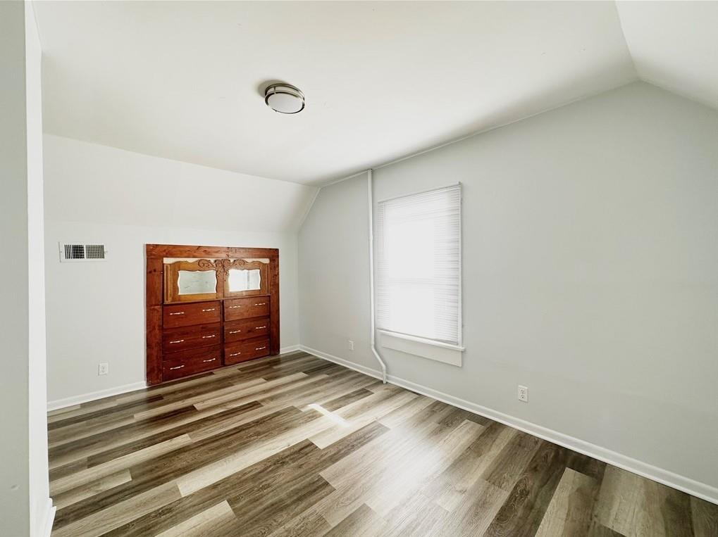 3510 Seneca Street Property Photo 7