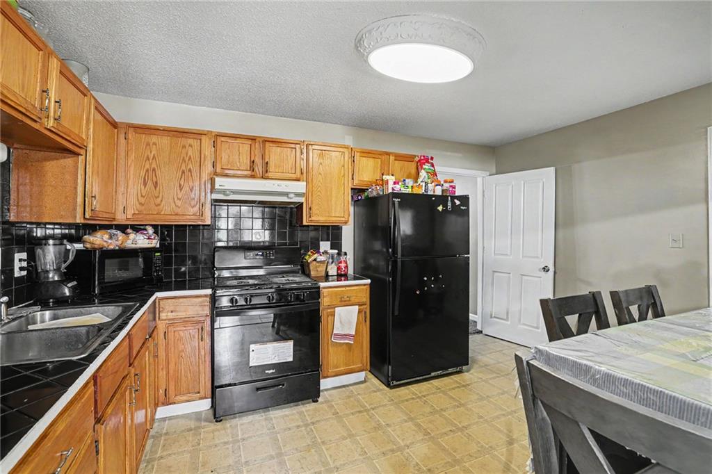 4522 Walker Avenue Property Photo 5