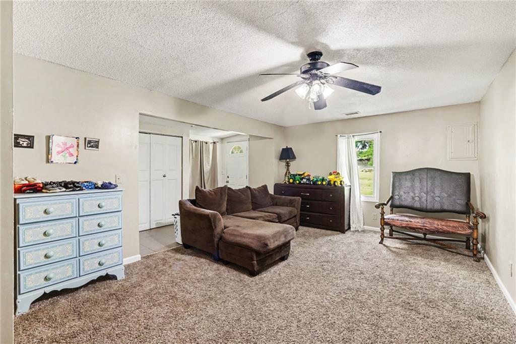 4522 Walker Avenue Property Photo 6