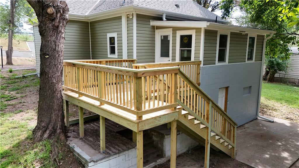 2510 S 19th Street Property Photo 2