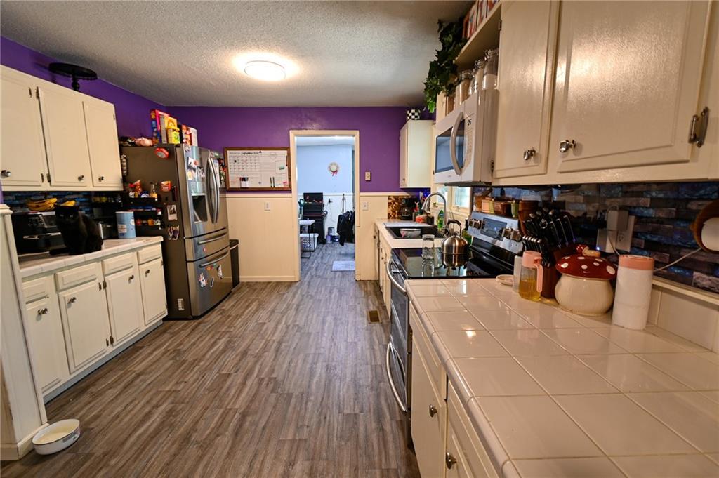 3889 S 143rd Road Property Photo 12