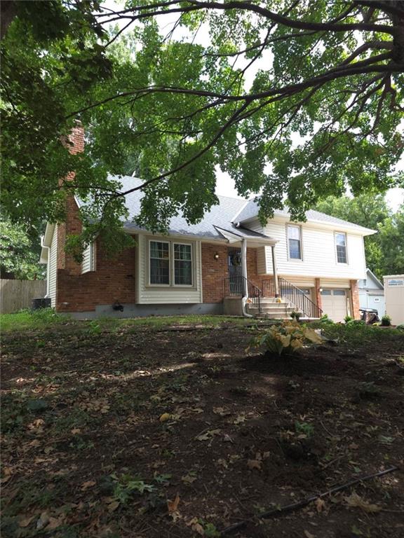 5527 Westgate Street Property Photo 1