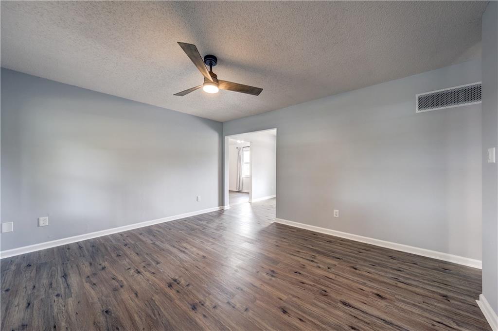 14788 Midway Drive Property Photo 10