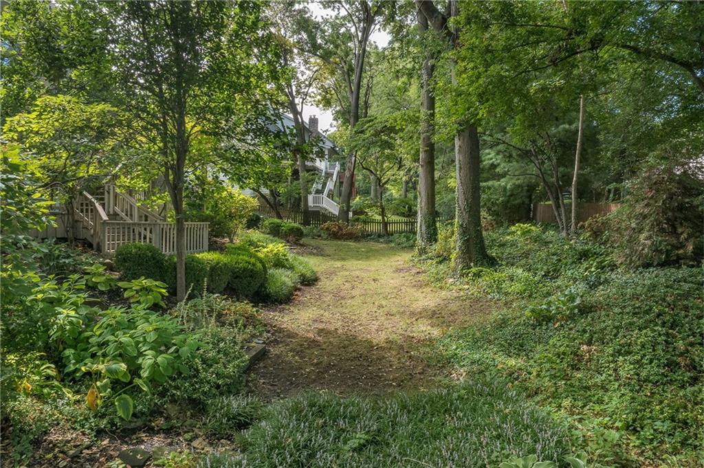 512 Pinewood Drive Property Photo 5