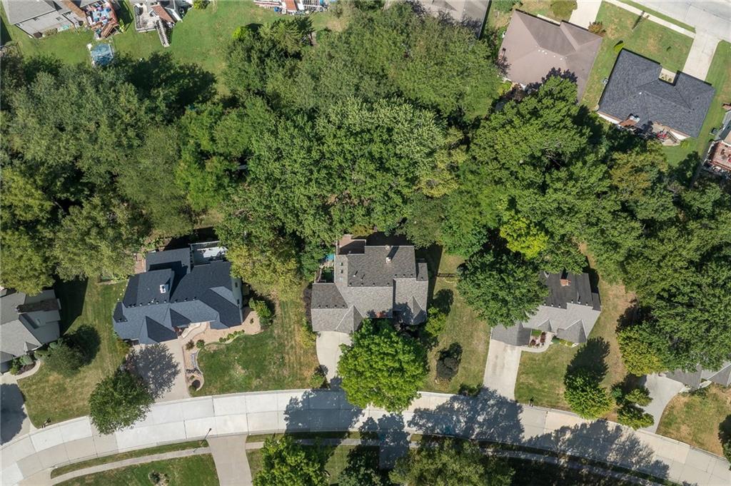 512 Pinewood Drive Property Photo 7