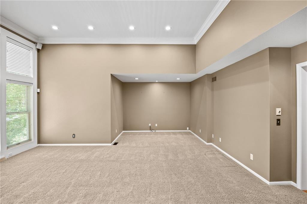 512 Pinewood Drive Property Photo 13