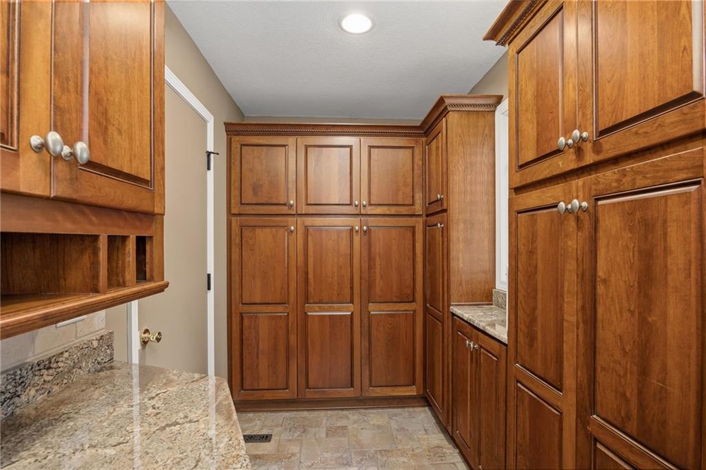 512 Pinewood Drive Property Photo 22