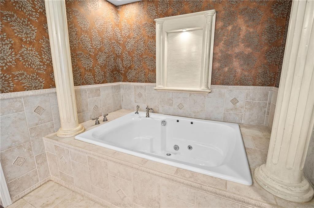 512 Pinewood Drive Property Photo 33