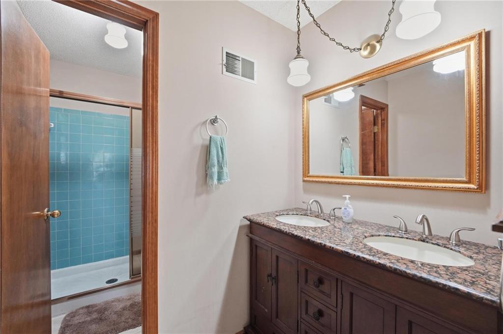 2622 Mohican Avenue Property Photo 36