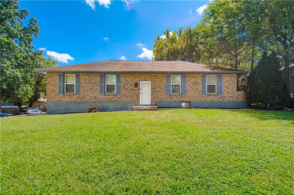 300 Parkwood Drive Property Photo 1